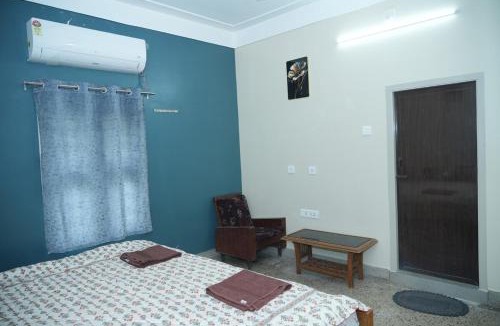 Thanjavur Villa | Brown Spring Home Stays