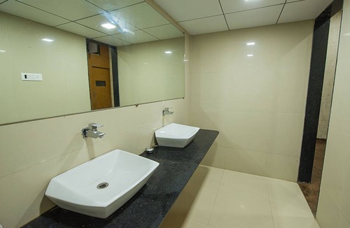 Dahej Hotel | Budget Inn Service Apartments - Tiger Plaza, Dahej