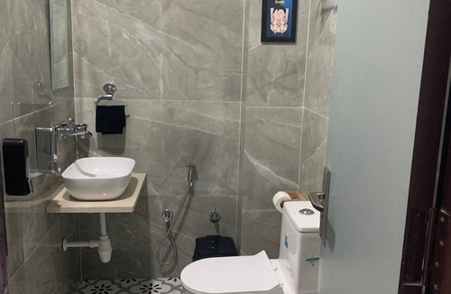 C-Scheme Apartment | Bumblebee 4 individual bedroom apartment in enchanting Jaipur with WiFi, AC