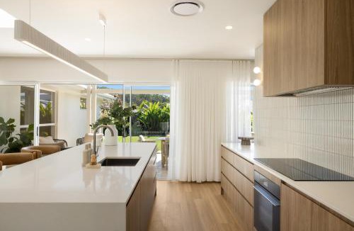 Burleigh Waters House | Burleigh Waters Luxury