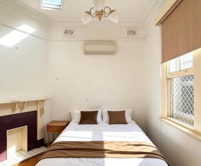 Burwood House | Burwood quiet share stay