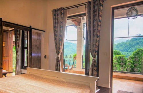 Bullawala Villa | BUTTERFLY-BLUEDOOR-DEHRADUN · The Butterfly - A private luxury suite at Bluedoor