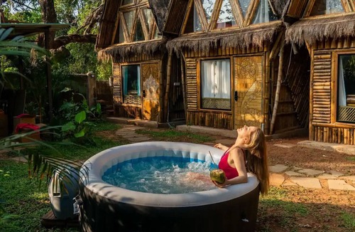 Chapora Cottage | Butterfly: Hi-Design Stylish AC Cottage in Vagator