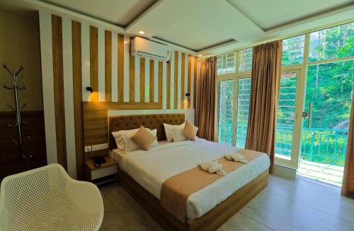 Vayittiri House | By the stream resort wayanad