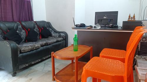 Kolkata House | BYAPARI PALACE GUEST HOUSe