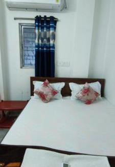 Kolkata House | BYAPARI PALACE GUEST house