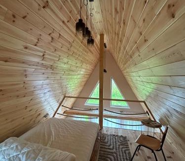 Brebu Manastirei Cabin | Căsuțele H - Cabane A-Frame, Ciubăr, Cheile Doftanei