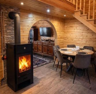 Izvoru Muresului Ski Chalet | Cabana Adrienne