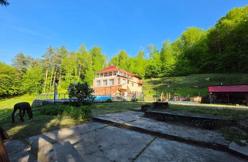 Bozovici House | Cabana Cerbu