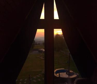 Marisel House | Cabana Golden Sunset