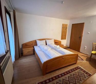 Petrila Hotel | cabana mija