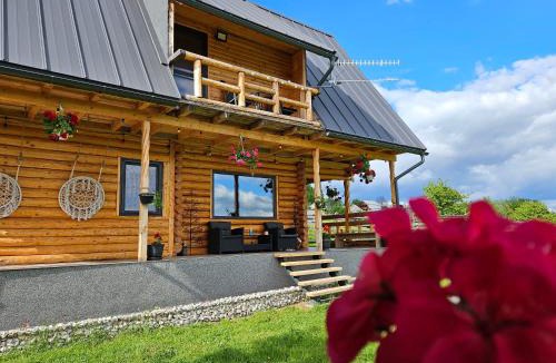Horea Cabin | Cabana MIYA