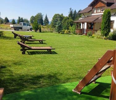 Bistrita Bargaului Ski Chalet | Cabana Trei Brazi Colibita
