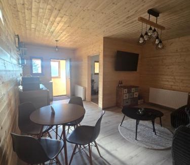 Piatra Fantanele House | Cabane A-frame CeziAde Tihuta