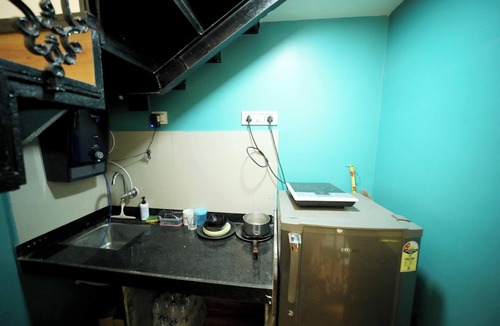 Marol Hostel | CABINSTAY MAROL- THE HUBZ