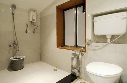 Marol Hostel | CABINSTAY MAROL- THE HUBZ