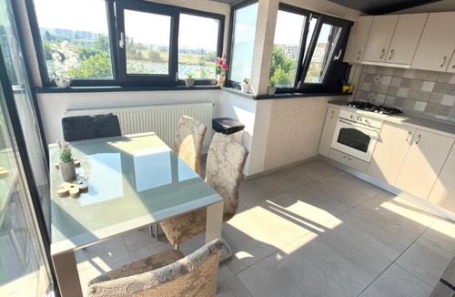 Sector 4 Apartment | Cajara Home