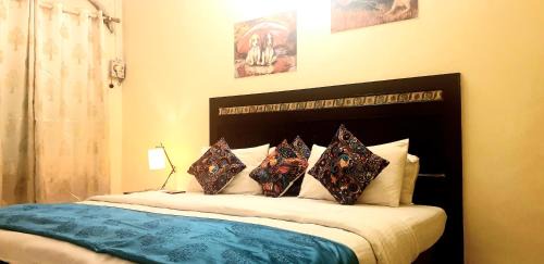 Calangute Villa | CALANGUTE BEACH VILLA # 3BHk # POOL # KITCHEN # 300MTS TO BEACH by GR Stays