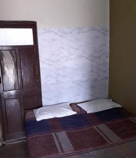 Deoghar Hotel | Call on 79031-58122 for booking-Rupak Rest house Near Temple only 2 min walking distance