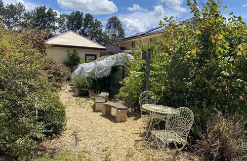 Thirlmere Cottage | Camellia Cottage Farm Stay