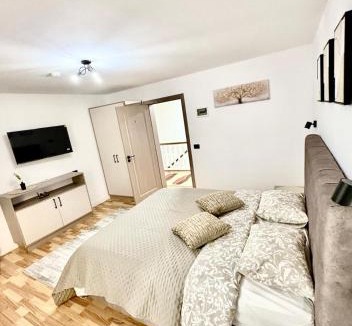 Suceava County Bed & Breakfast | Camera Family Suceava