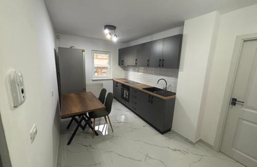 Lugoj Apartment | Camy's home