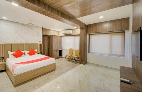 Vijayawada Hotel | Capital O 23031 V Hotel