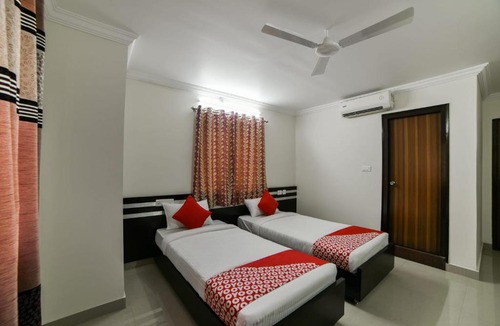 Gachibowli Hotel | Capital O 23589 CROWN PLAZA