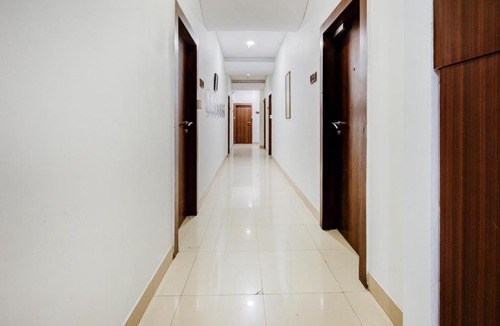 Bandra West Hotel | Capital O 77295 Hotel Bansidhar Bhuvan