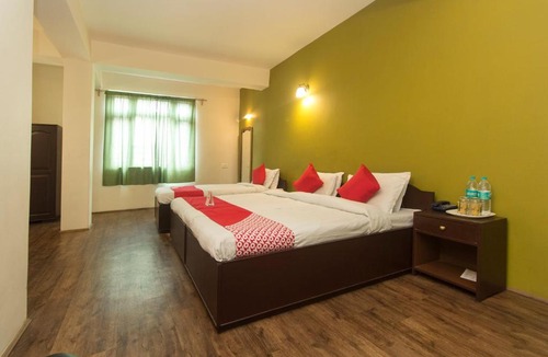 Sungava Hotel | Capital O Dilchen Residency