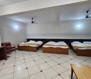Mannarkkad Hotel | Capital Plaza Residency and conventional center