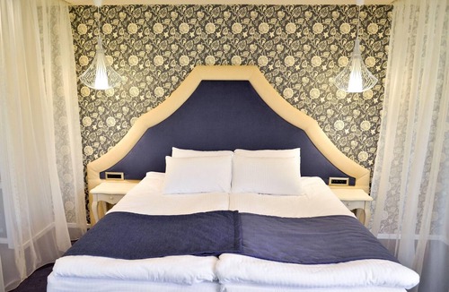 Old Town Hotel | Capitolina