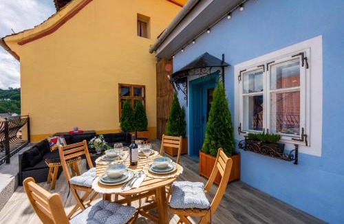Sighisoara Apartment | Casa Albastră by Casa Otto