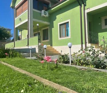 2 Mai House | Casa Alleria