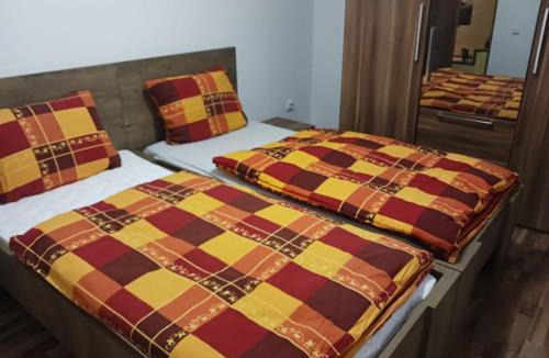 Tirnaveni Apartment | Casa Anna