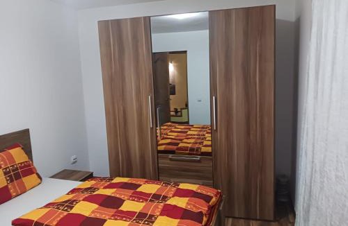 Tirnaveni Apartment | Casa Anna