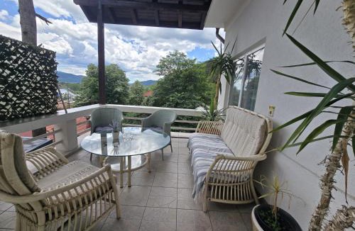 Calimanesti House | Casa Aurora