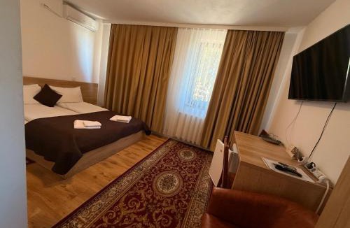 Sinmartin House | Casa Cu Pridvor