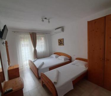 Orsova House | CASA DALYS