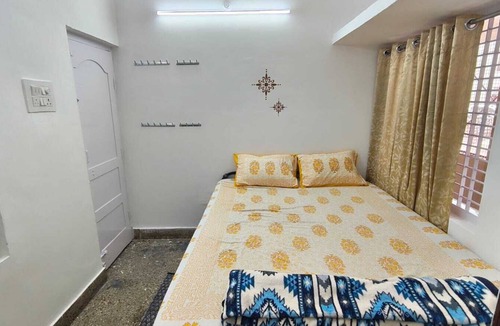 Bengaluru House | Casa de Familia - 2BHK - Homestay - Manyata Tech Park - Hebbal Kempapura