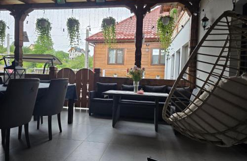 Sighetu Marmatiei House | Casa de lângă pădure