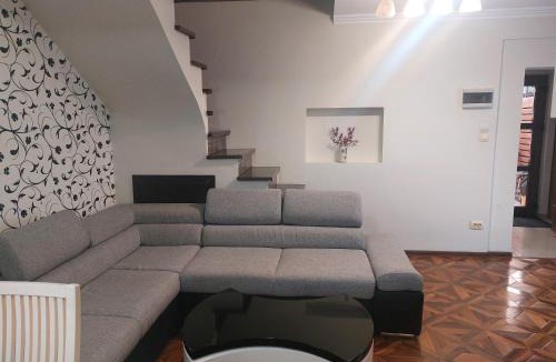 Tulcea House | Casa Delia