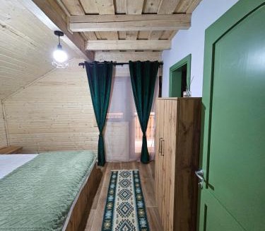 Garda de Sus Ski Chalet | Casa din fagi