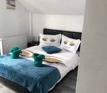 Poiana Marului House | Casa din gradina