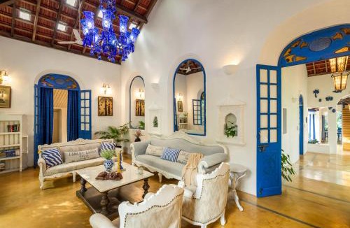 Assagao Villa | Casa Ferrazi by The Blue Kite Luxury 5BHK Portuguese-Style Villa in Assagao with Private Pool, Kitchen, Power Backup, WiFi & Caretaker