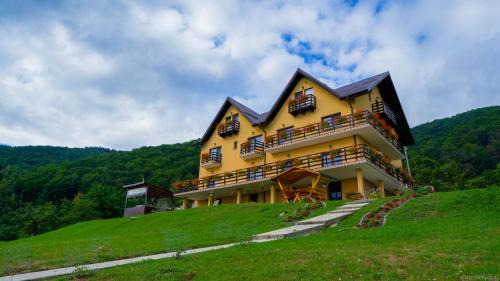Bran Villa | Casa Izvoarelor a piece of heaven