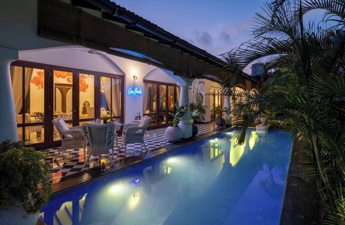 Alto de Porvorim Villa | Casa Lago by ORU Villa