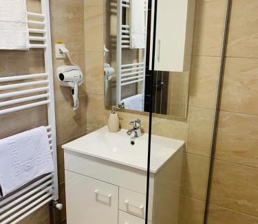 Toplita Bed & Breakfast | Casa Lazar