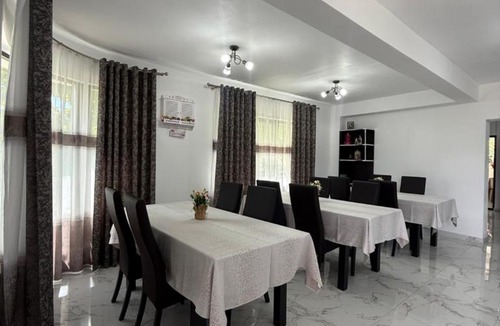 Curtea De Arges Villa | Casa MaeStar
