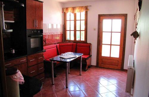 Sulina House | Casa Oana